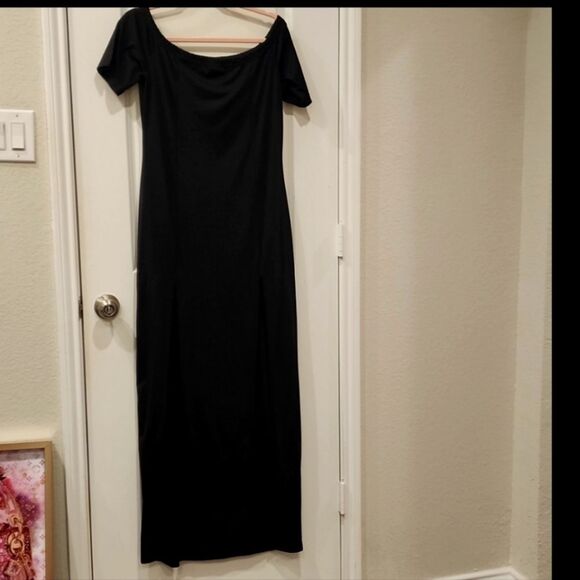 So Chic Off-The-Shoulder High Slit Maxi Dress - Picture 5 of 5